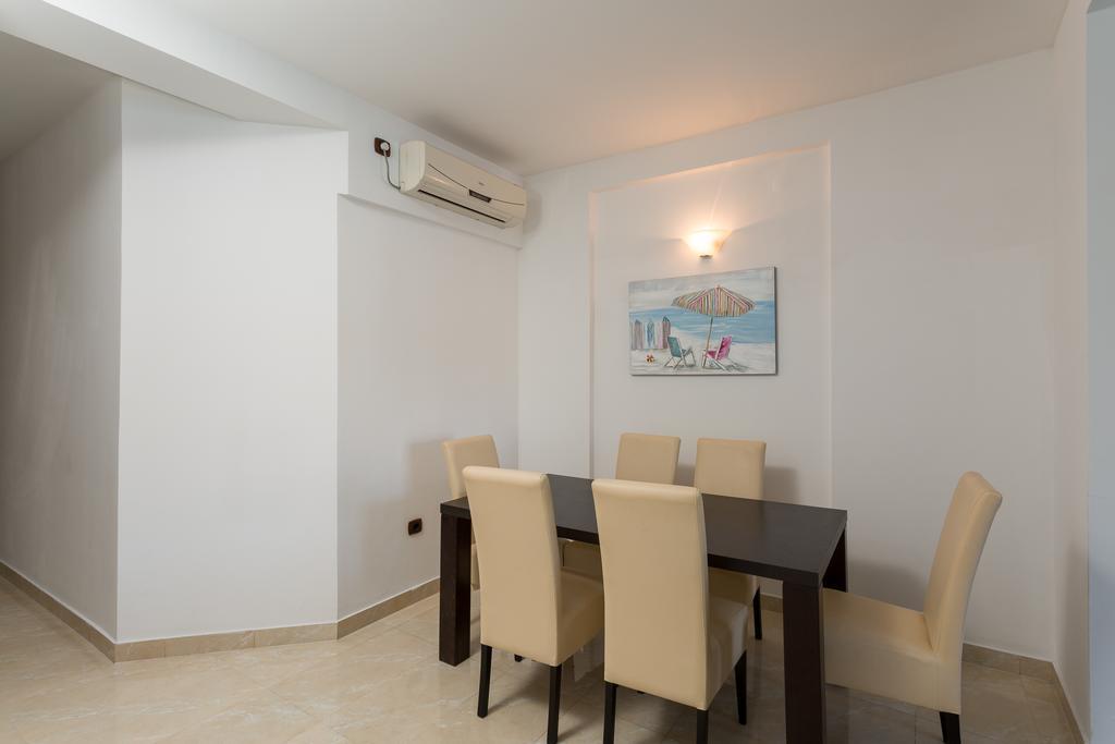 Adriatic Raf Apartments Budva Exterior photo