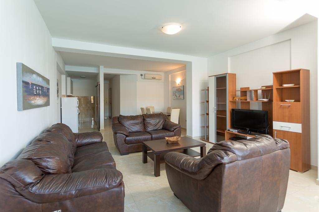 Adriatic Raf Apartments Budva Exterior photo